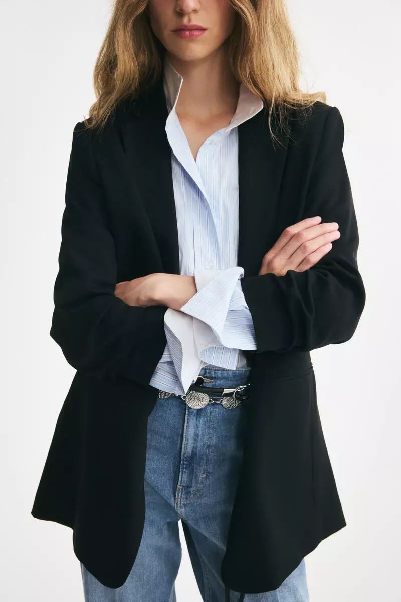 Gathered-sleeve blazer