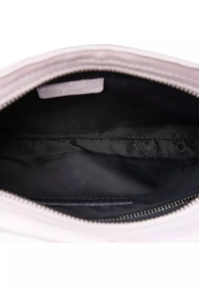 Pre-Loved Burberry Prorsum Leather Fringed Shoulder Bag