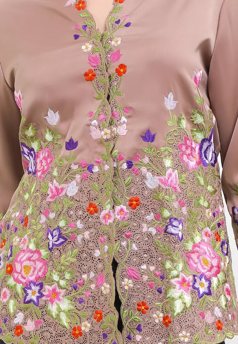 Embroidery-Manual Kebaya 7/8-Sleeve>Floral