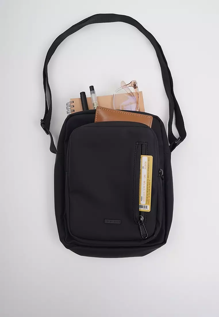 PU Coated Sling Bag with Metal Bar Branding