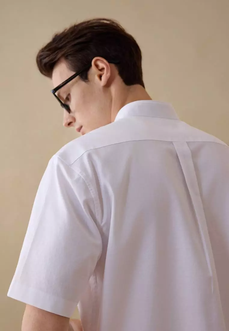 G2000 Wrinkle Free Oxford Stand Collar Smart Fit Short Sleeve Casual Shirt with Logo