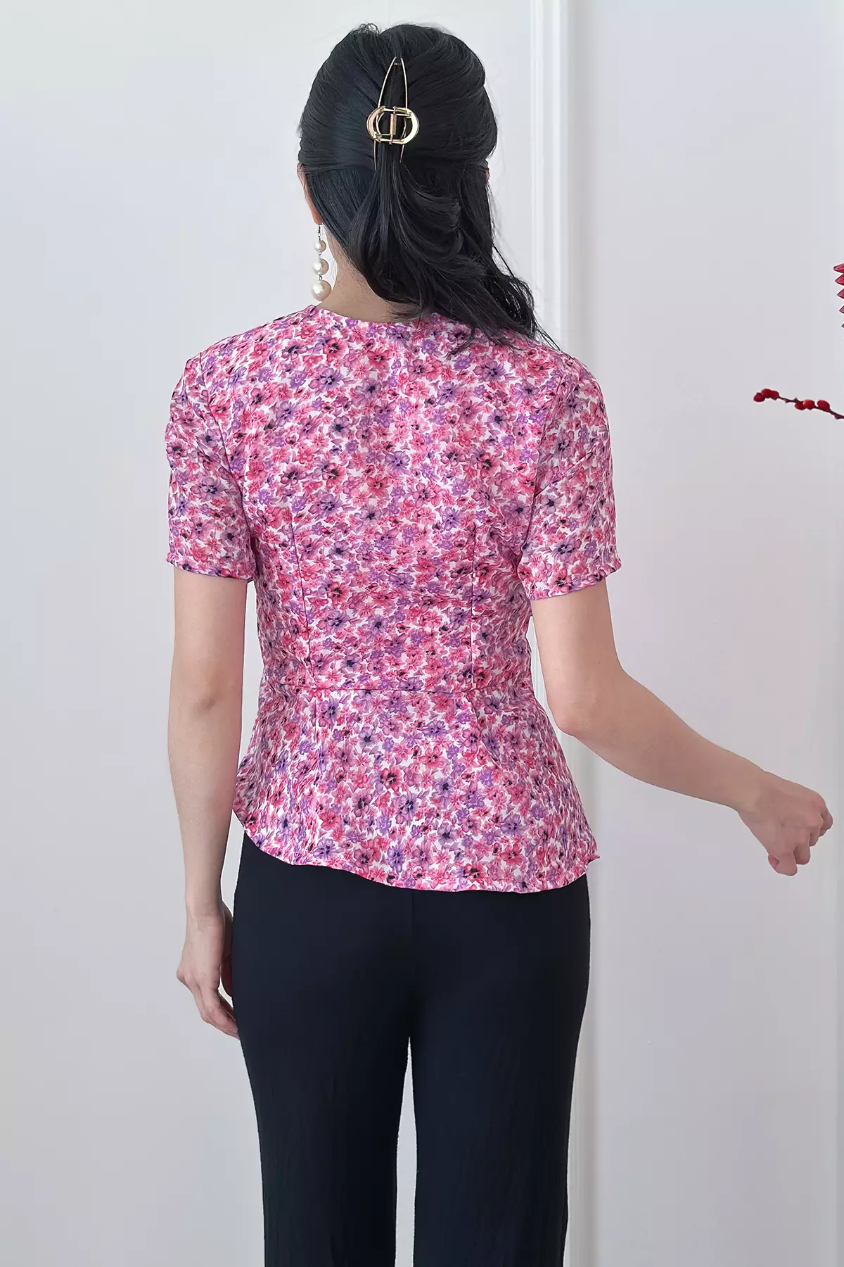 Catherin Kembangan Pink Kebaya