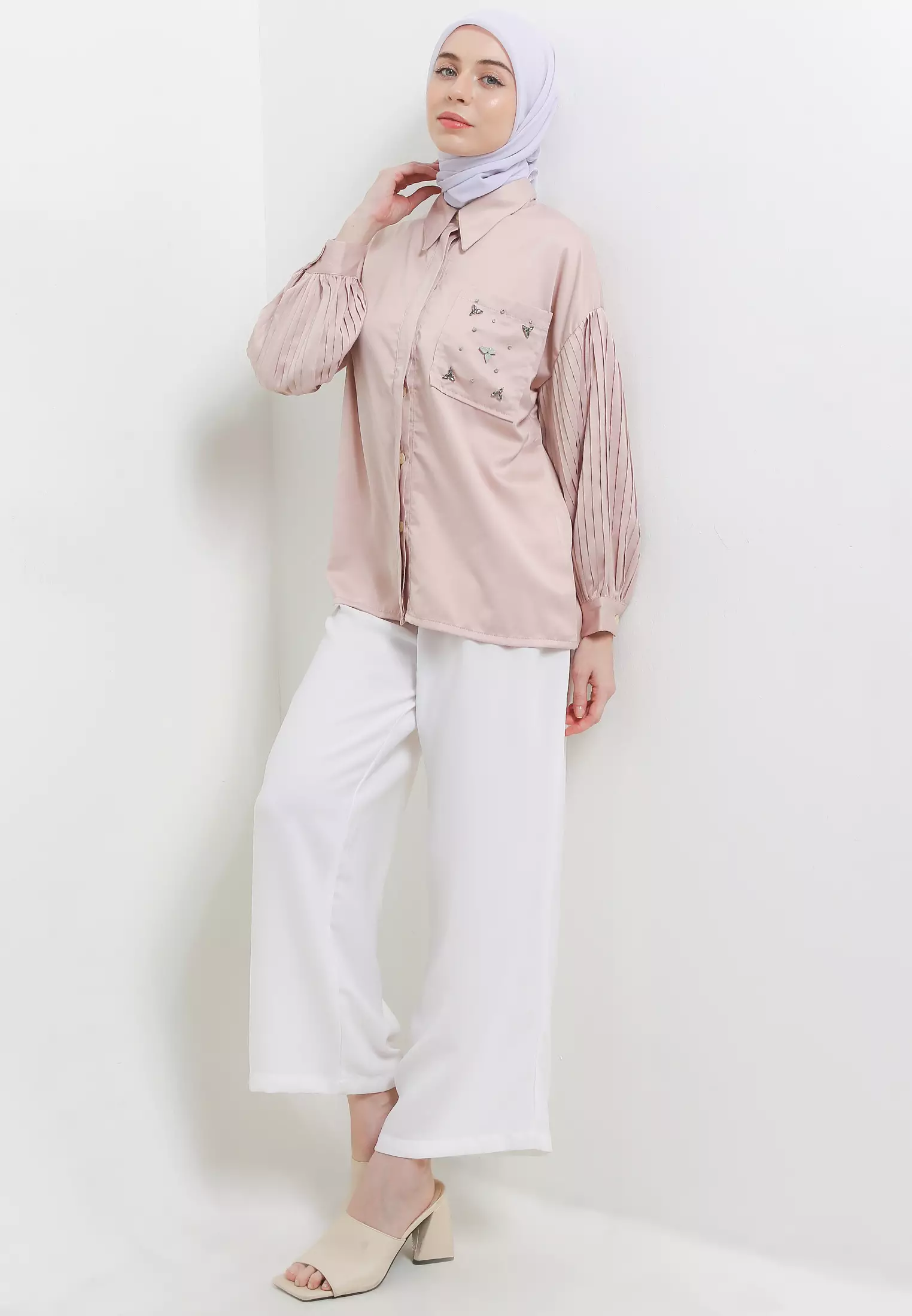 MFMW Killanara Atasan Blouse Cream Satin With Payet