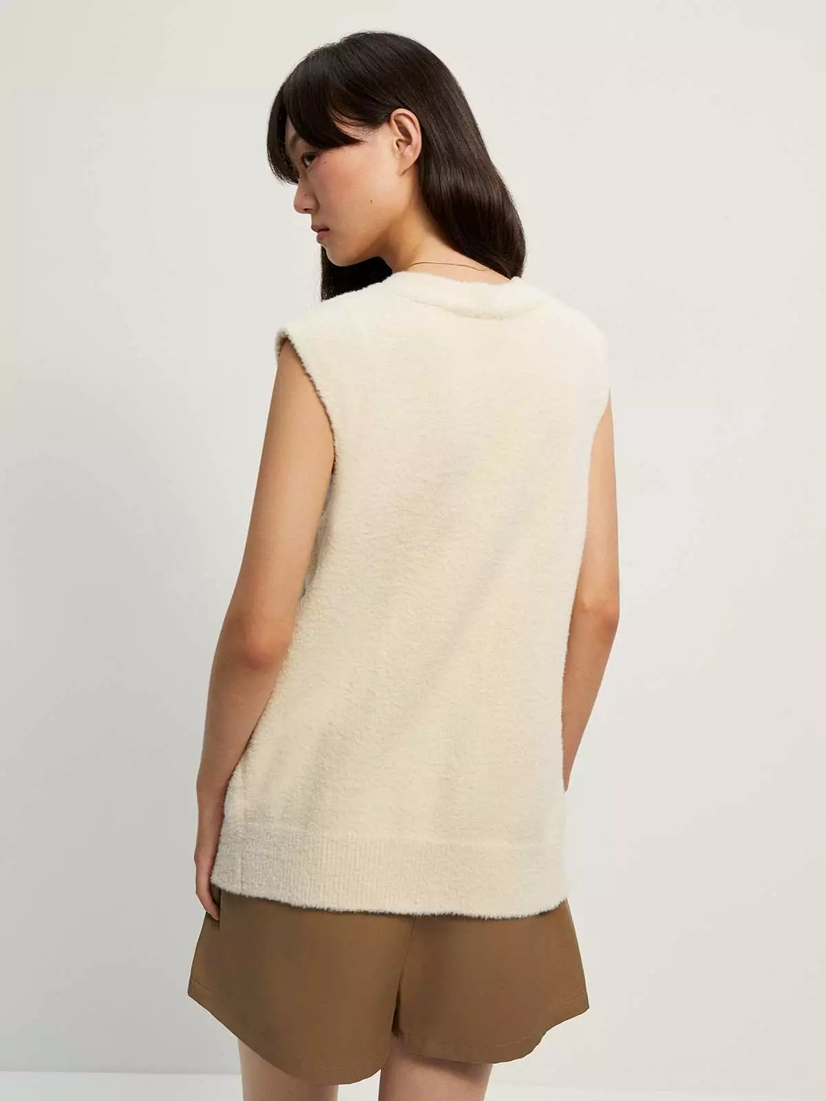 Argyle Print Fluffy Vest - Cream