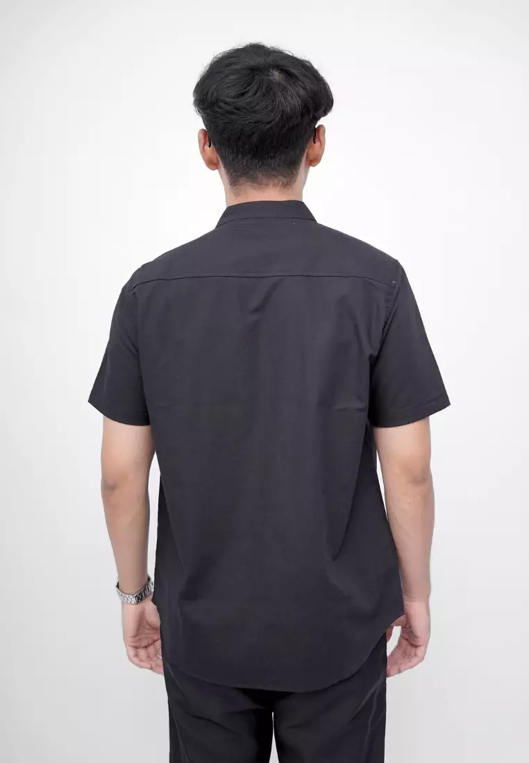 Ryusei Kemeja Kerah Koko Lengan Pendek Kagami Black