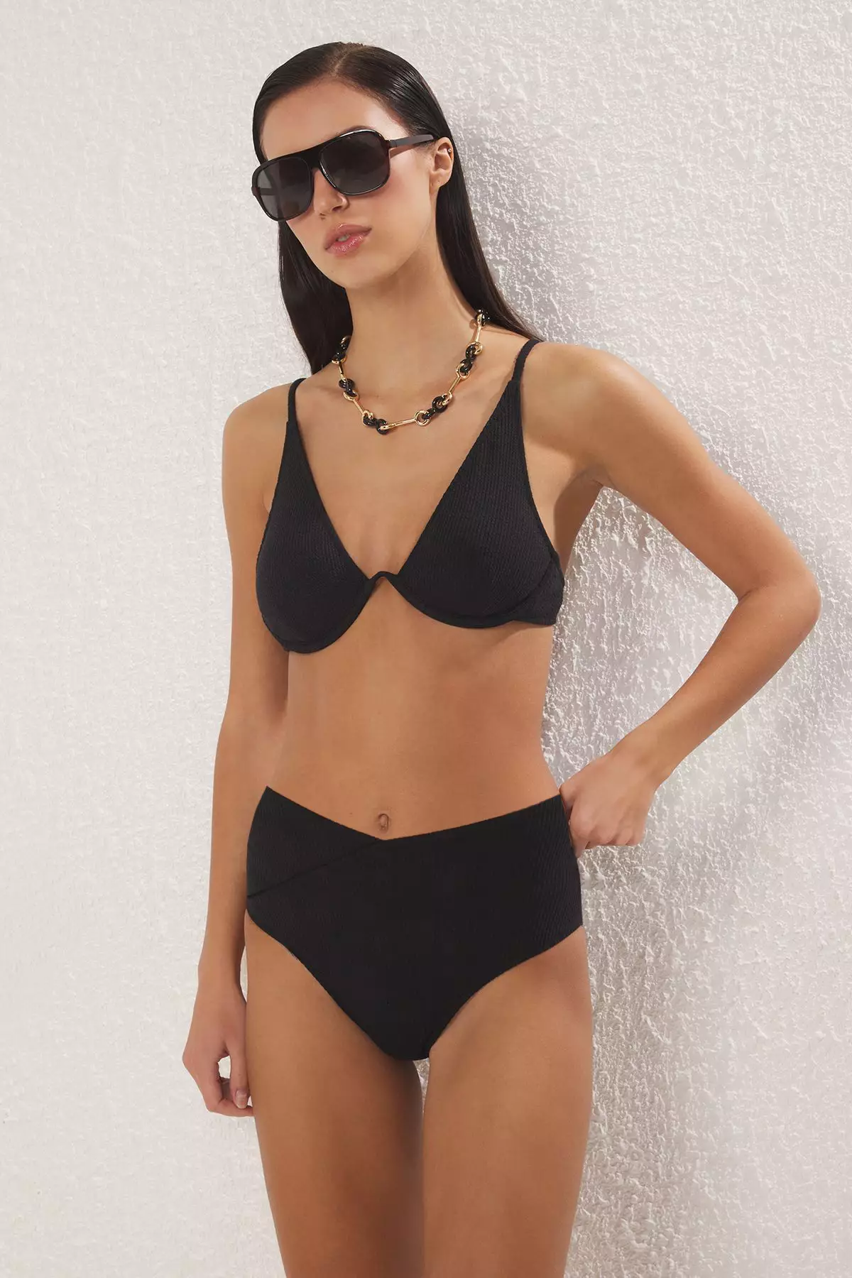 Black V Cut High Waist Regular Bikini Bottom TBESS25BA00036