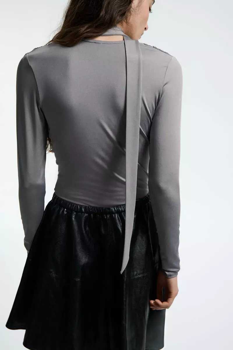 Scarf-detail top
