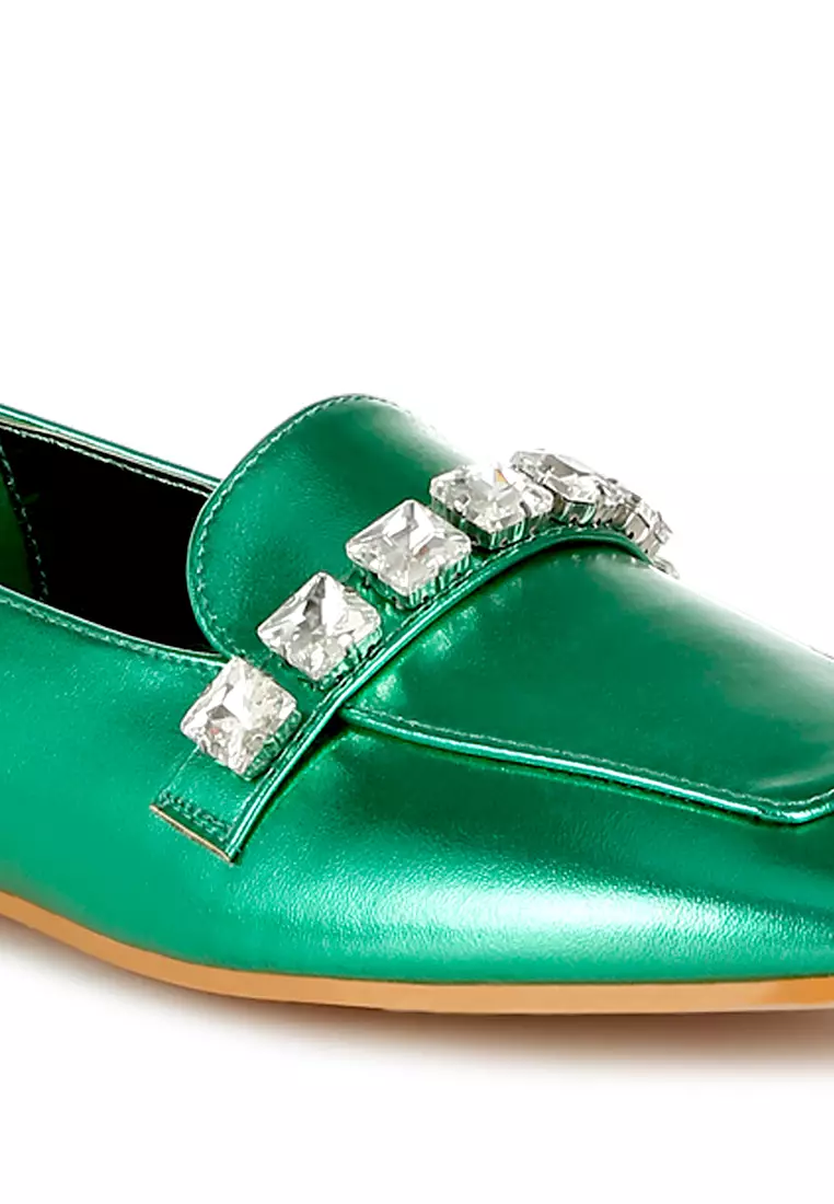 Sepatu Loafer Tali Berlian Metalik Warna Hijau