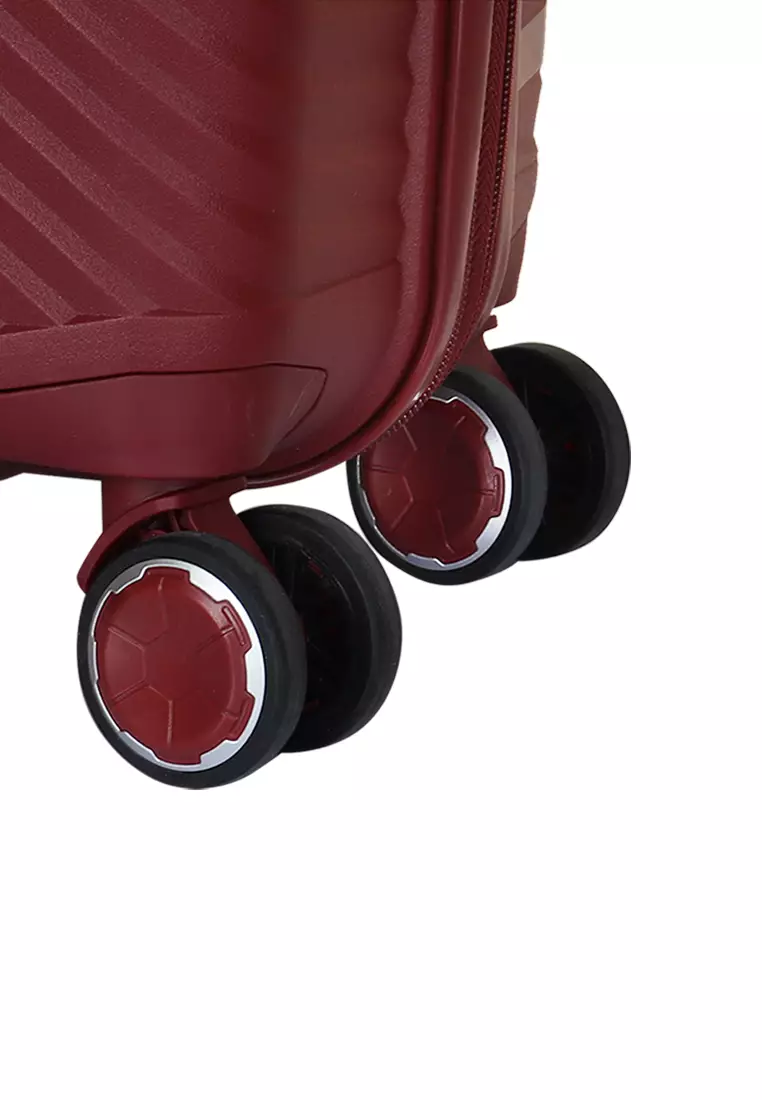 326 Hard Case Luggage Small (18 inches)