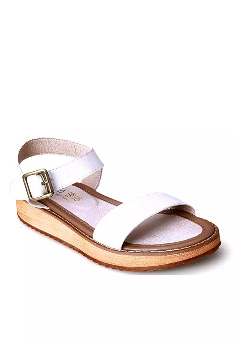 White flat deals platform sandals