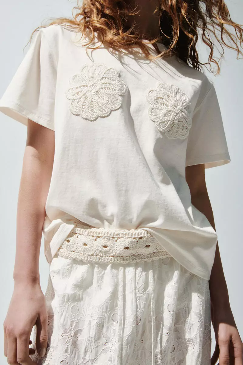 Appliquéd T-shirt