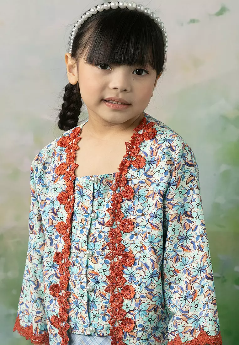 Eryna Kebaya with skirt