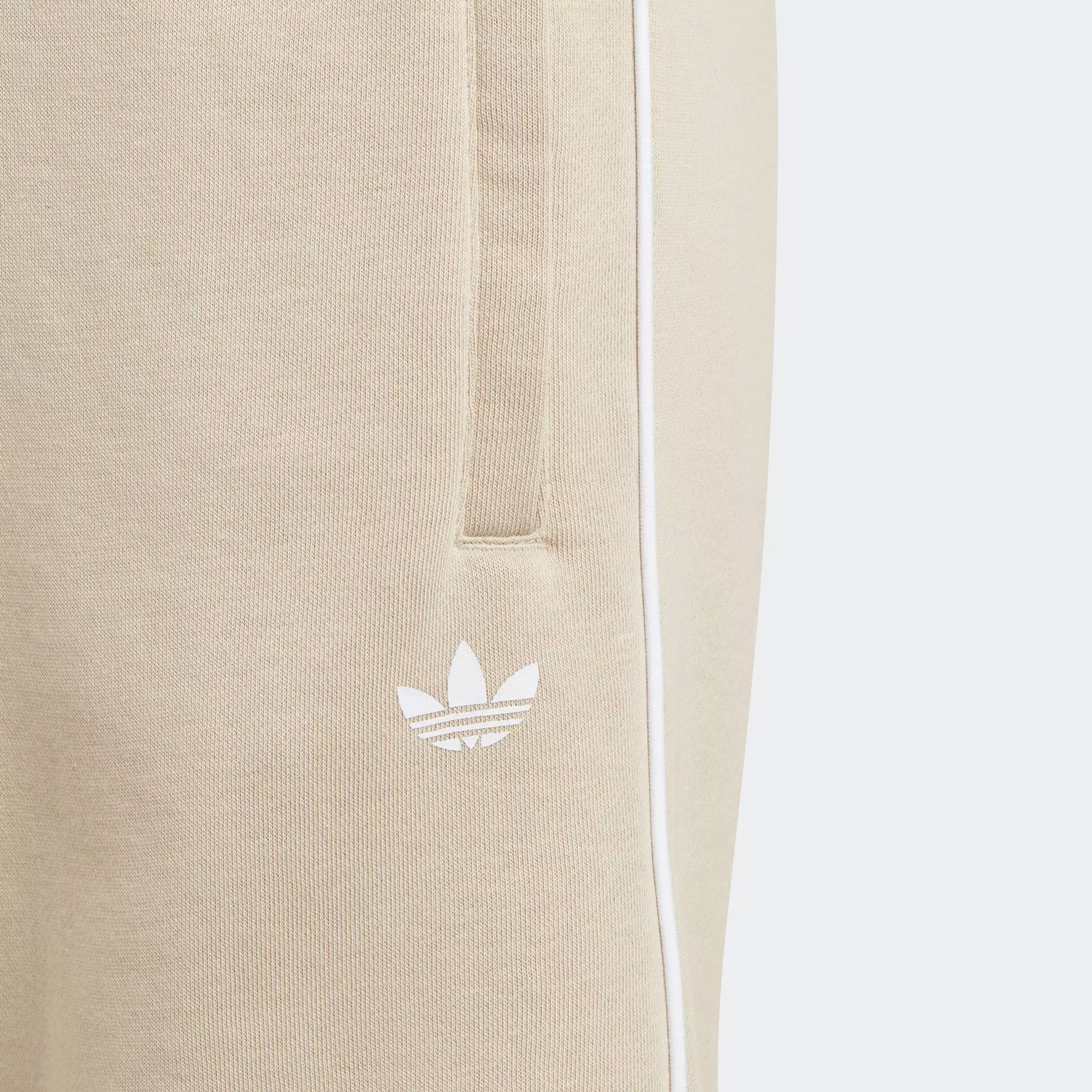 Lifestyle Adicolor Shorts Unisex Beige IJ5392