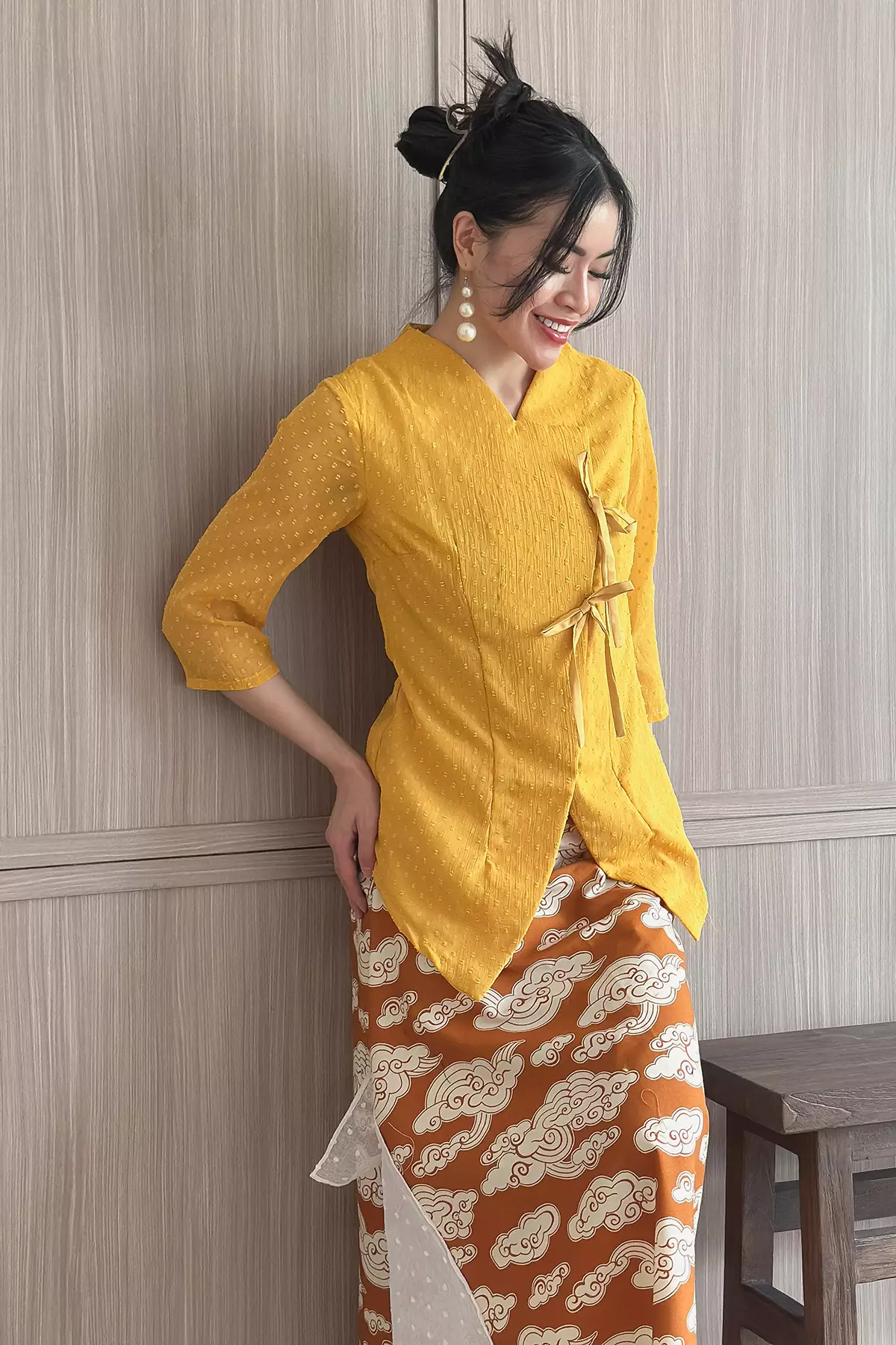 Jeng Dipha Rubiah Kunyit Kebaya Janggan