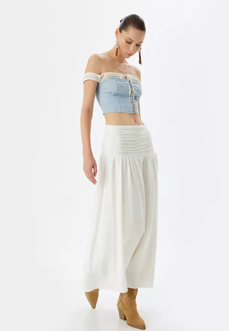 Off Shoulder Slim Fit Crop Blouse Buttoned Boat Neck