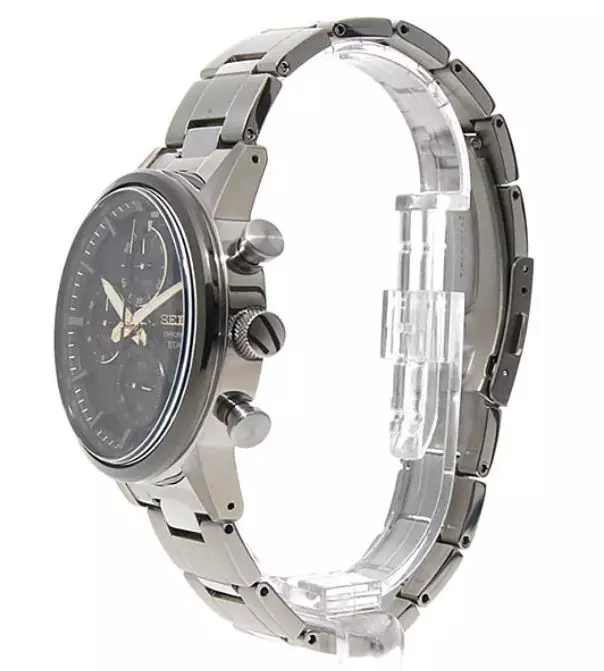 Jam Tangan Pria Seiko Chronograph SSB391 SSB391P1 Strap Titanium Silver Color Quartz Watch Discover More Black Dial Color