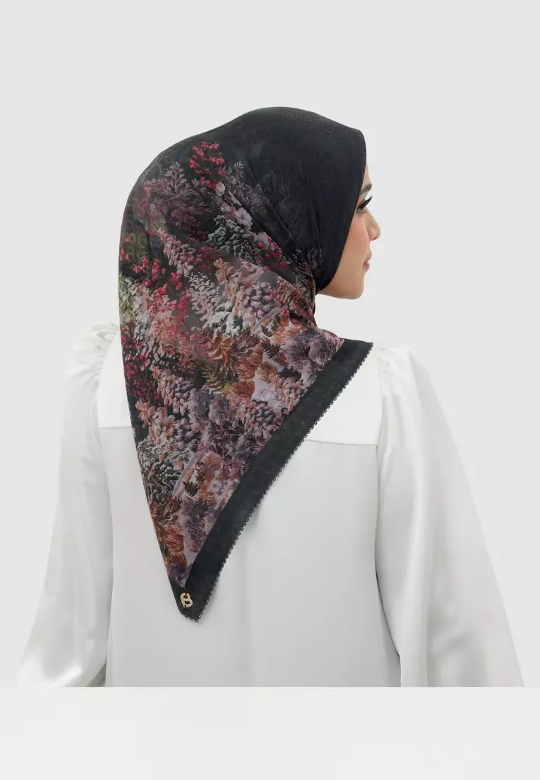 Holiday 3 Voile Square - Charcoal Frost