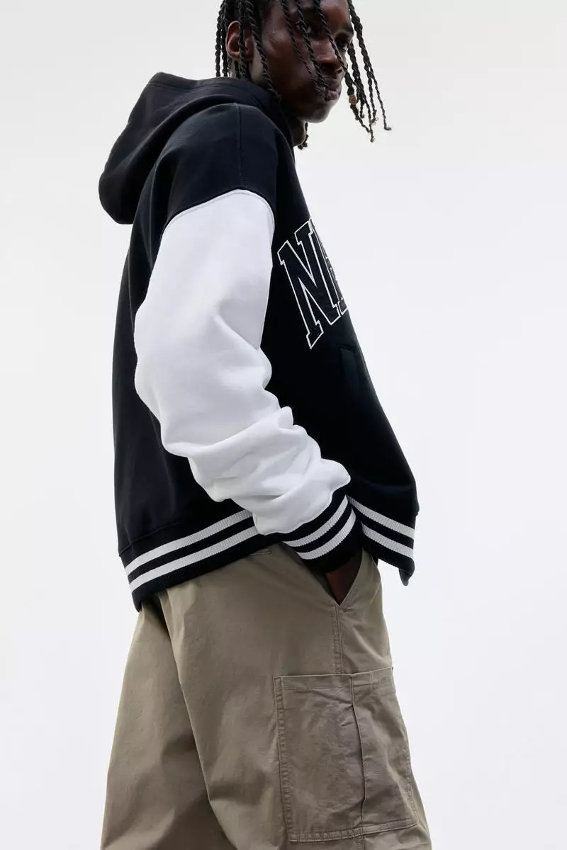 Loose Fit Cargo trousers