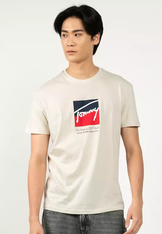 Signature Logo T-Shirt - Tommy Jeans