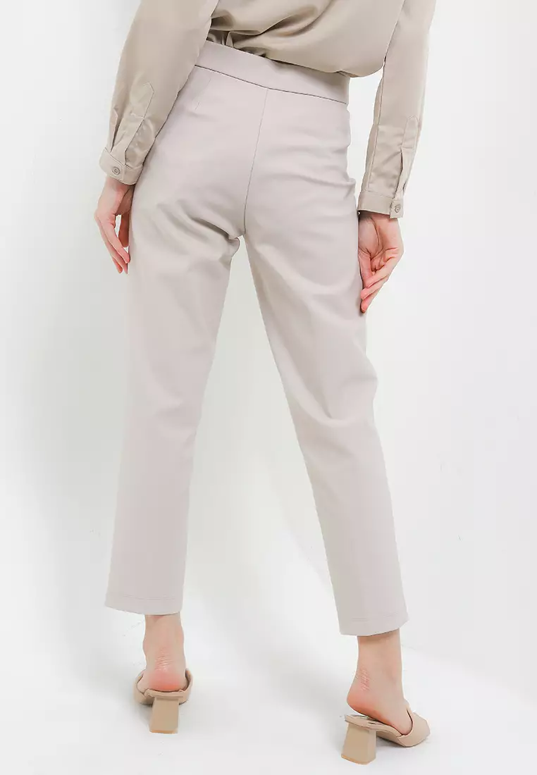 Femme Celana Chinos Regular Fit