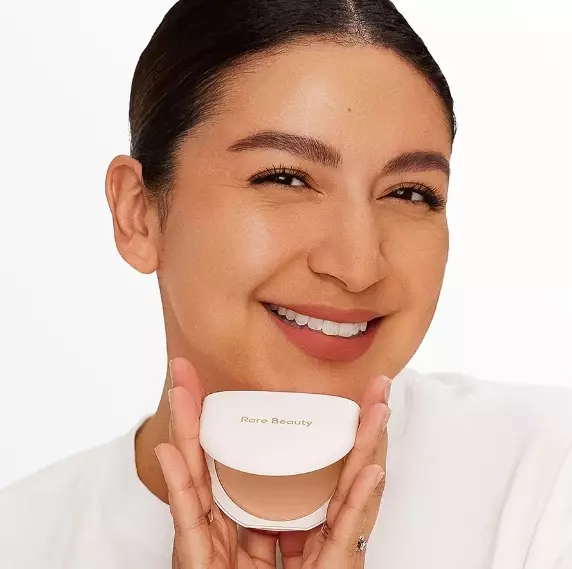 Rare Beauty True To Myself Tinted Pressed Finishing Powder - Sand