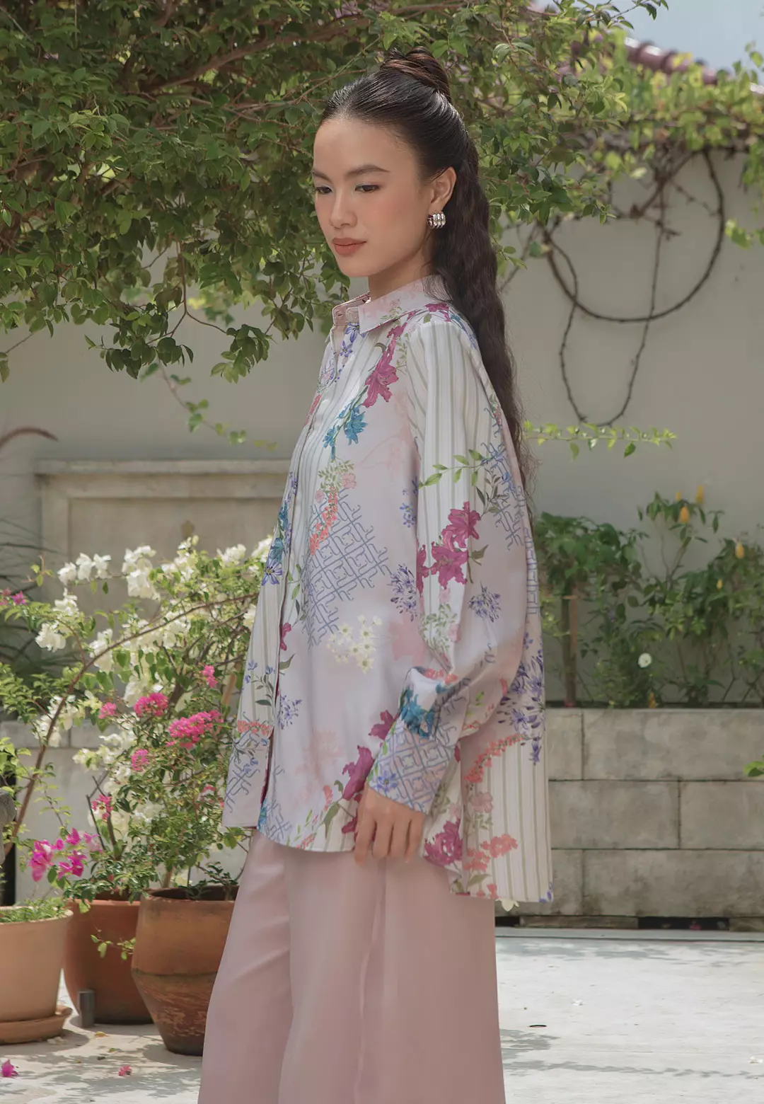 HijabChic Merissa Lavender Bloom Top - Baju Lebaran Motif Floral Nyaman