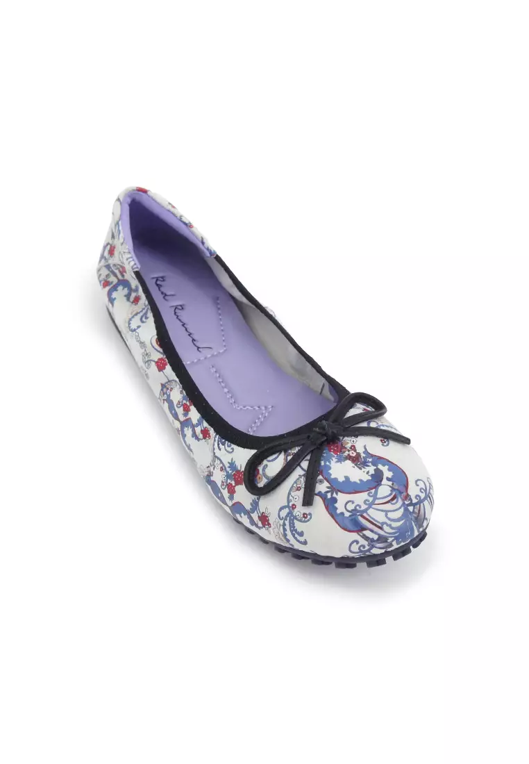 White store floral flats