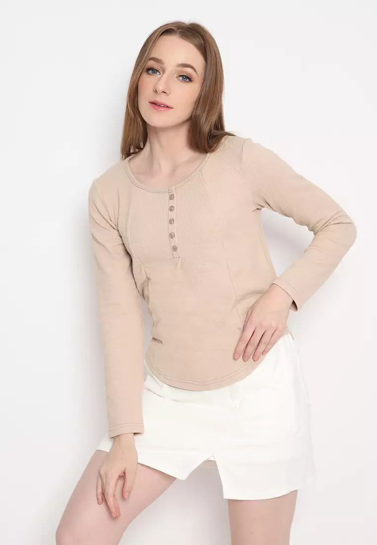 Mannequin Button Knit Blouse