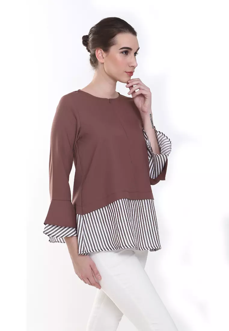 Zalia Top in Dark Brown