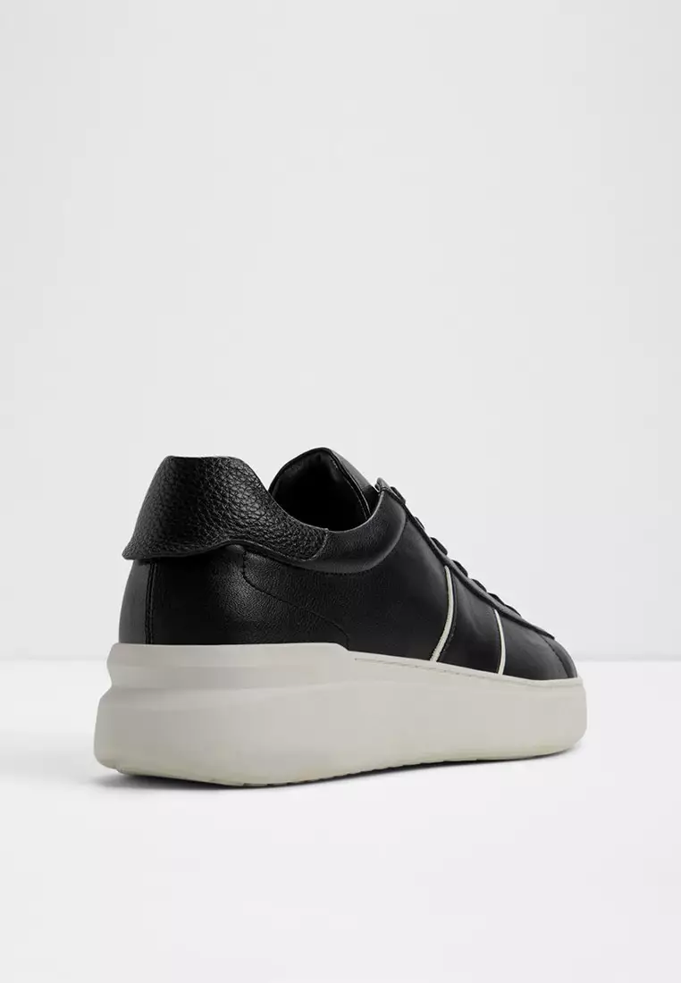 Paxon Low-Top Sneakers