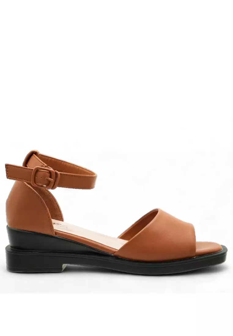 Discount on Louis Cuppers  shoes - SKU: Louis Cuppers Women Slip On Casual Sandals - 240471251