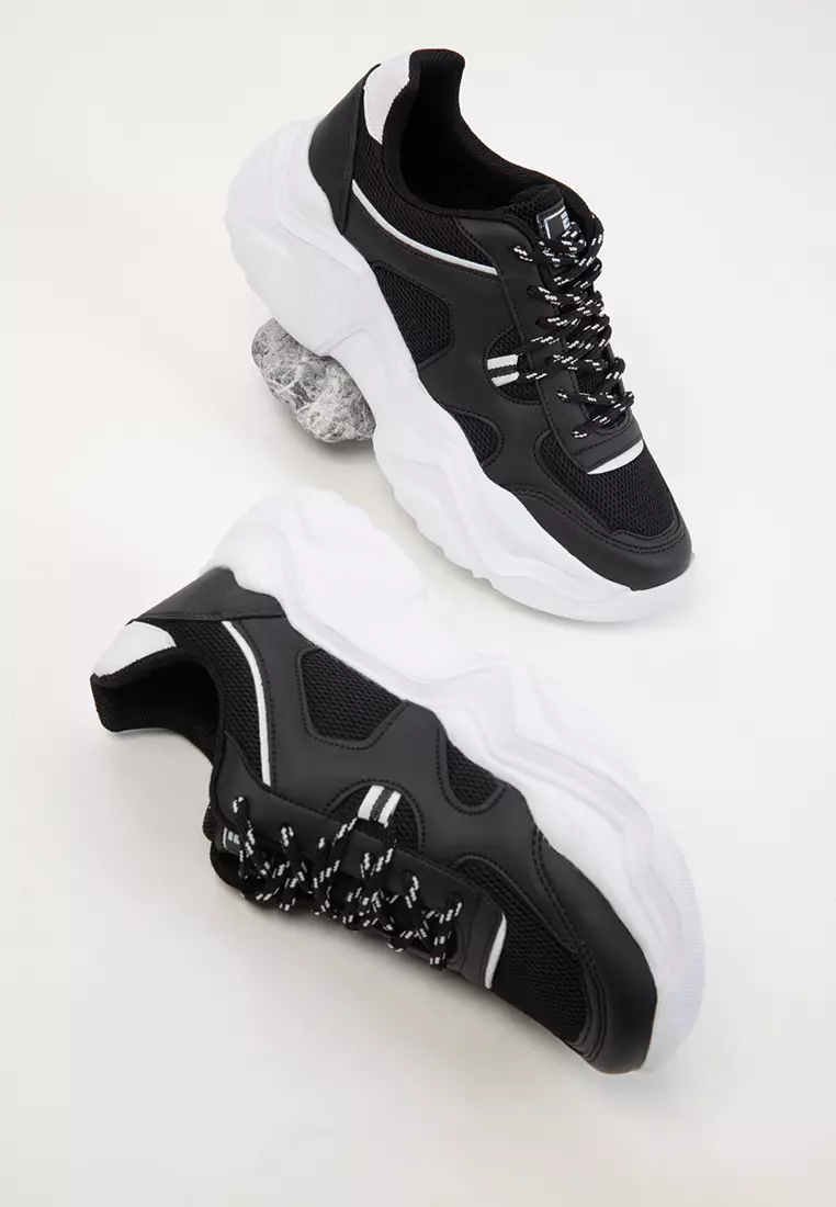Black-White Women's Sneaker 20574