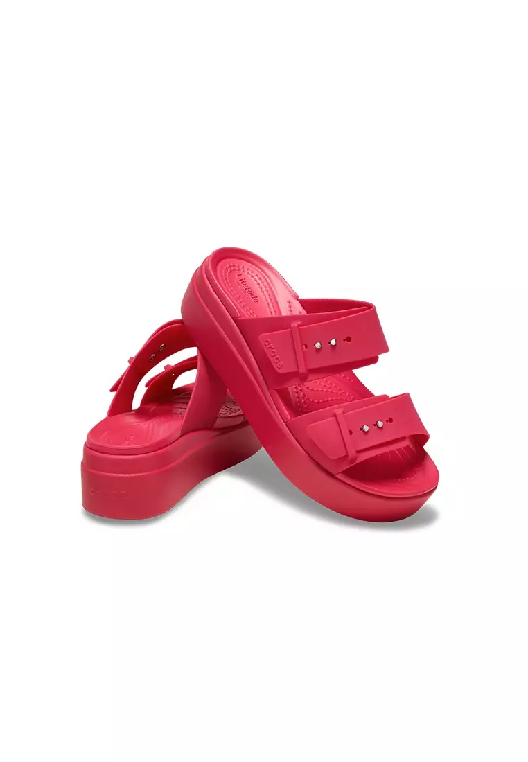 Women's Brooklyn Buckle Low Wedge In Digital Raspberry
