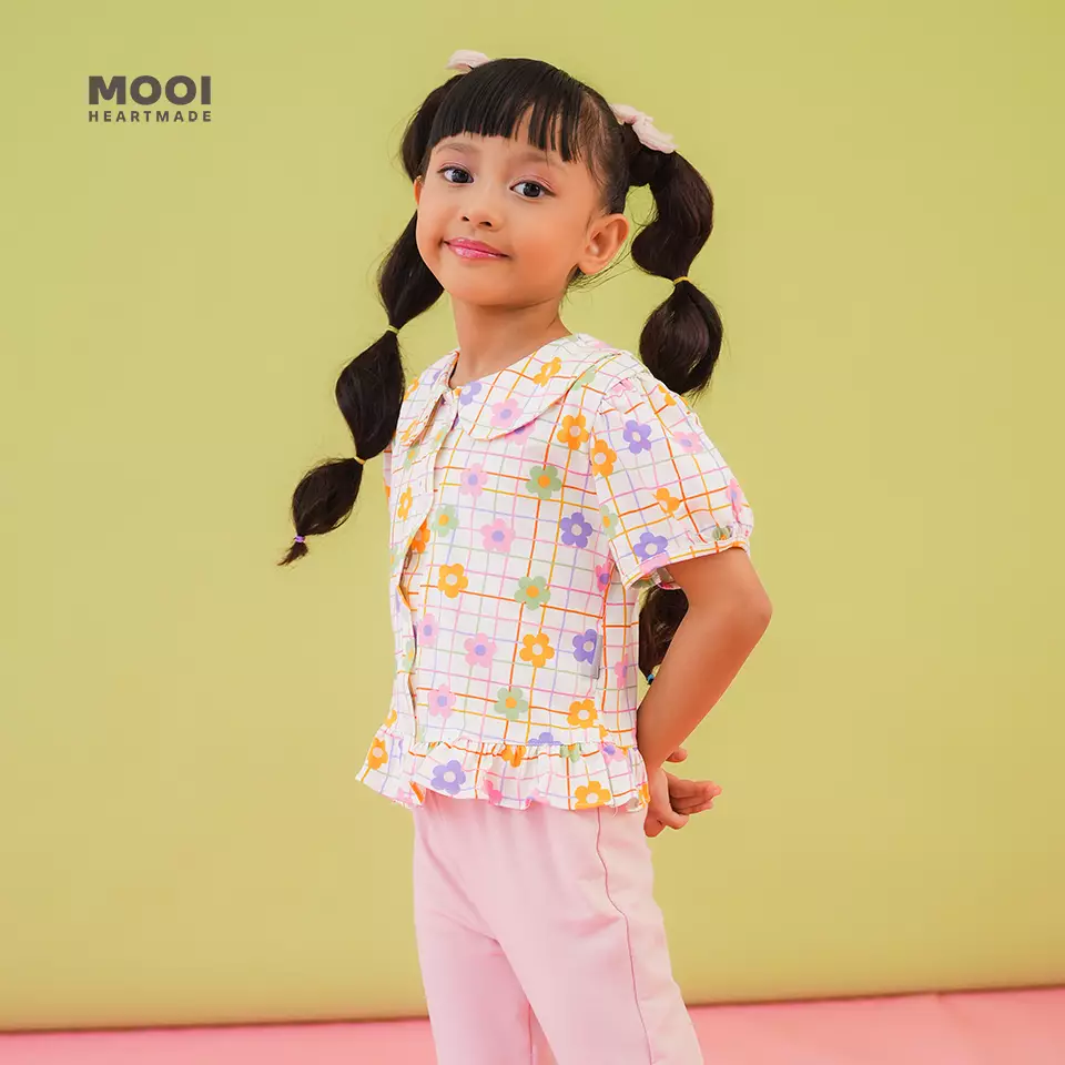 Mooi Atasan Anak Perempuan Shanna Top - Light Ivory