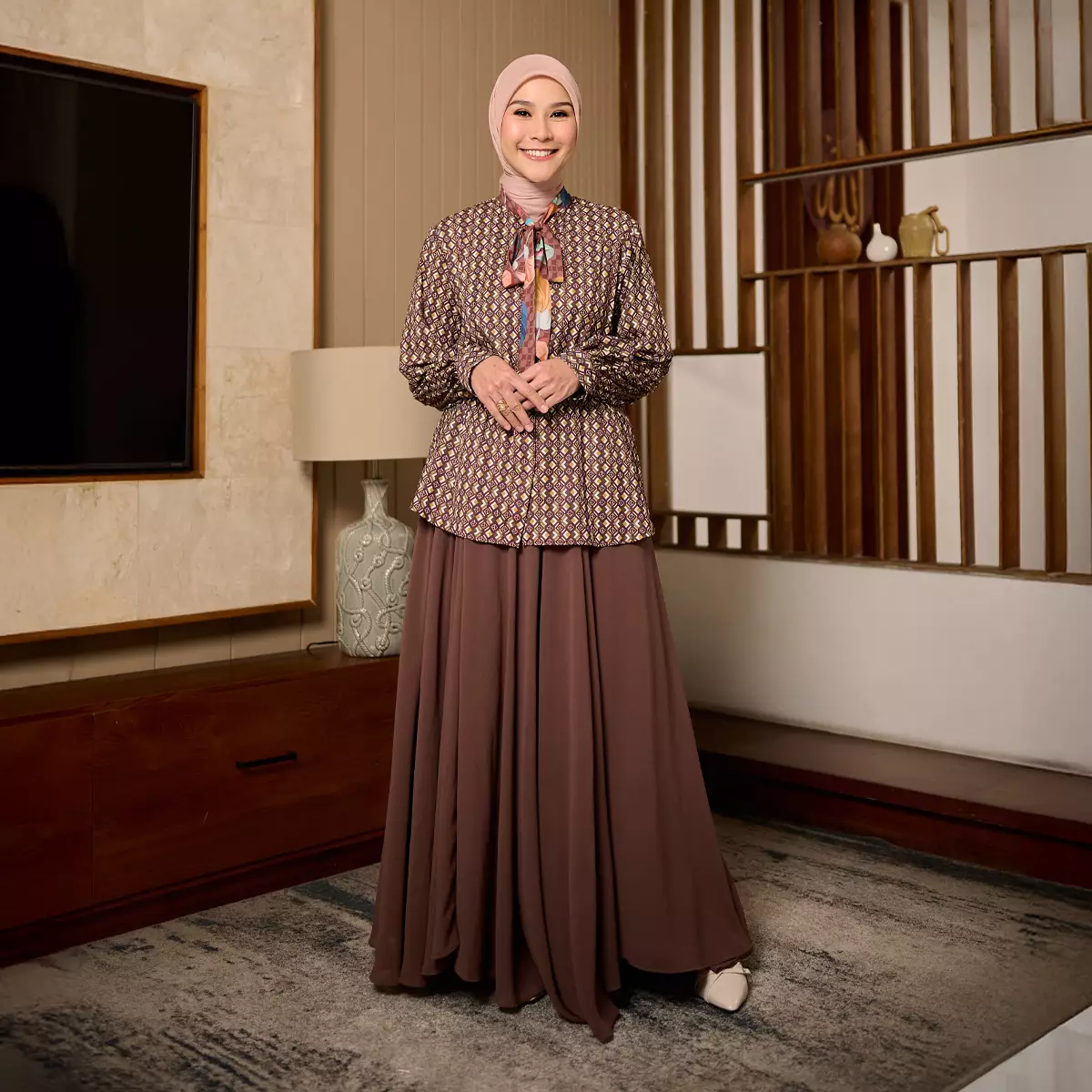 [New Collection] ZM Zaskia Mecca - Mizie Maroon Blouse Kemeja Wanita - Monogram Rupa | Ramadhan Series