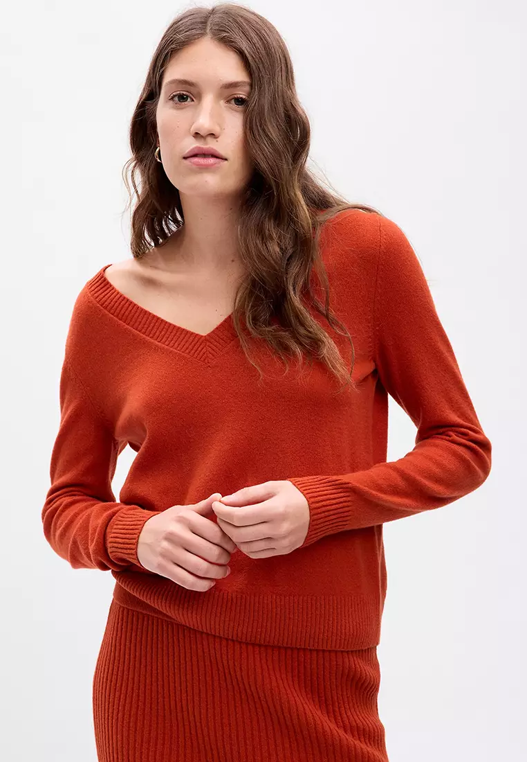 Gap v on sale neck jumper