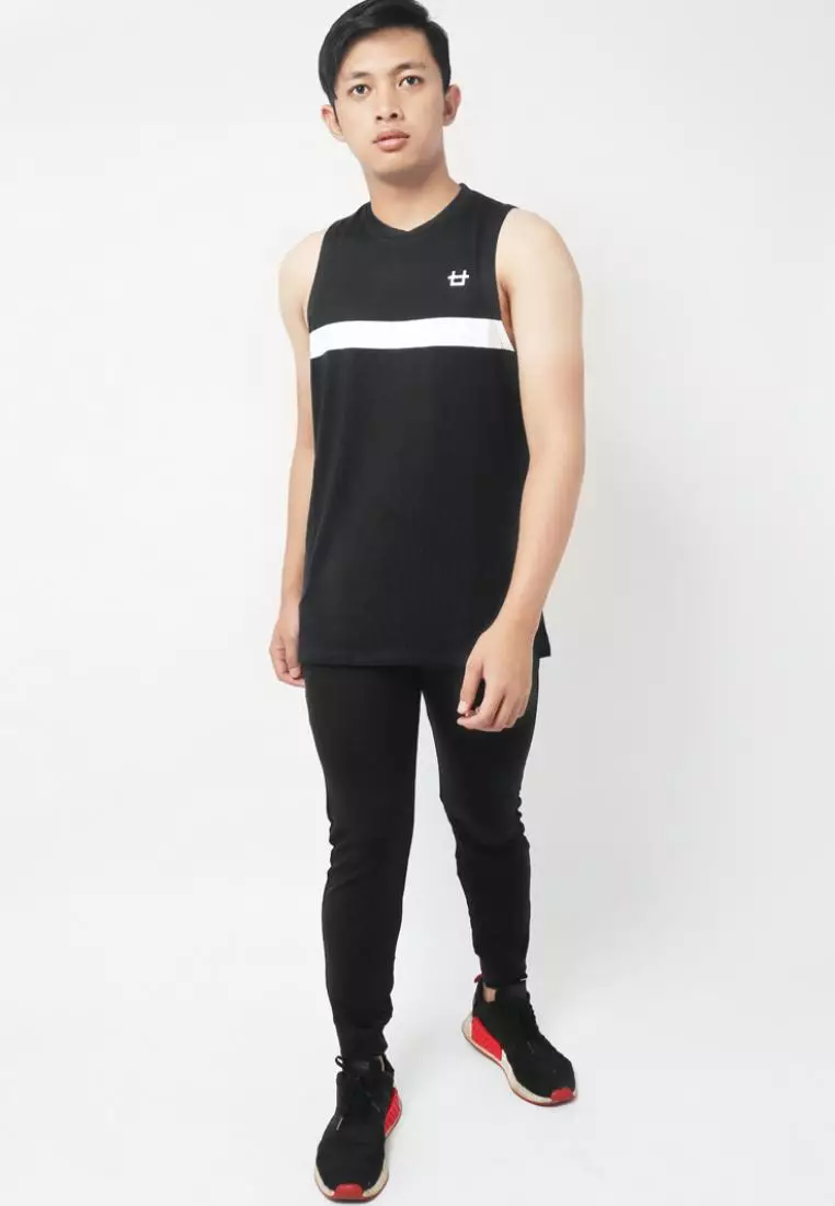 MTI54 Kutung Pria Casual SVN Thickblock Logo Chest Hitam