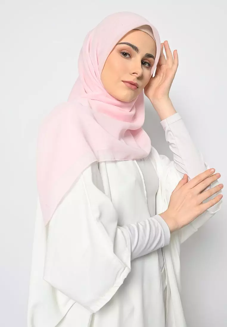 Hijab Segi Empat Voal Anabela Eyelash Baby Pink