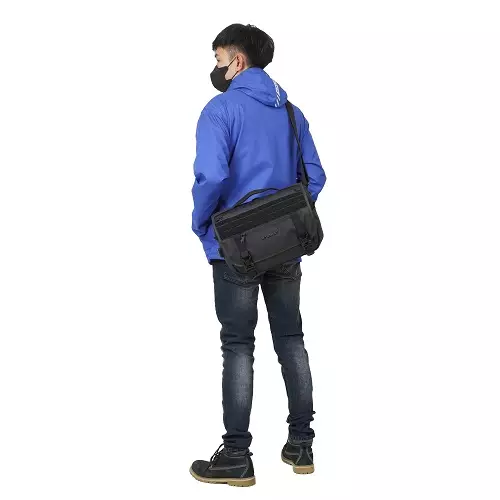 Kalibre Tas Selempang Travel Pouch Voltic 02 7L 921867000