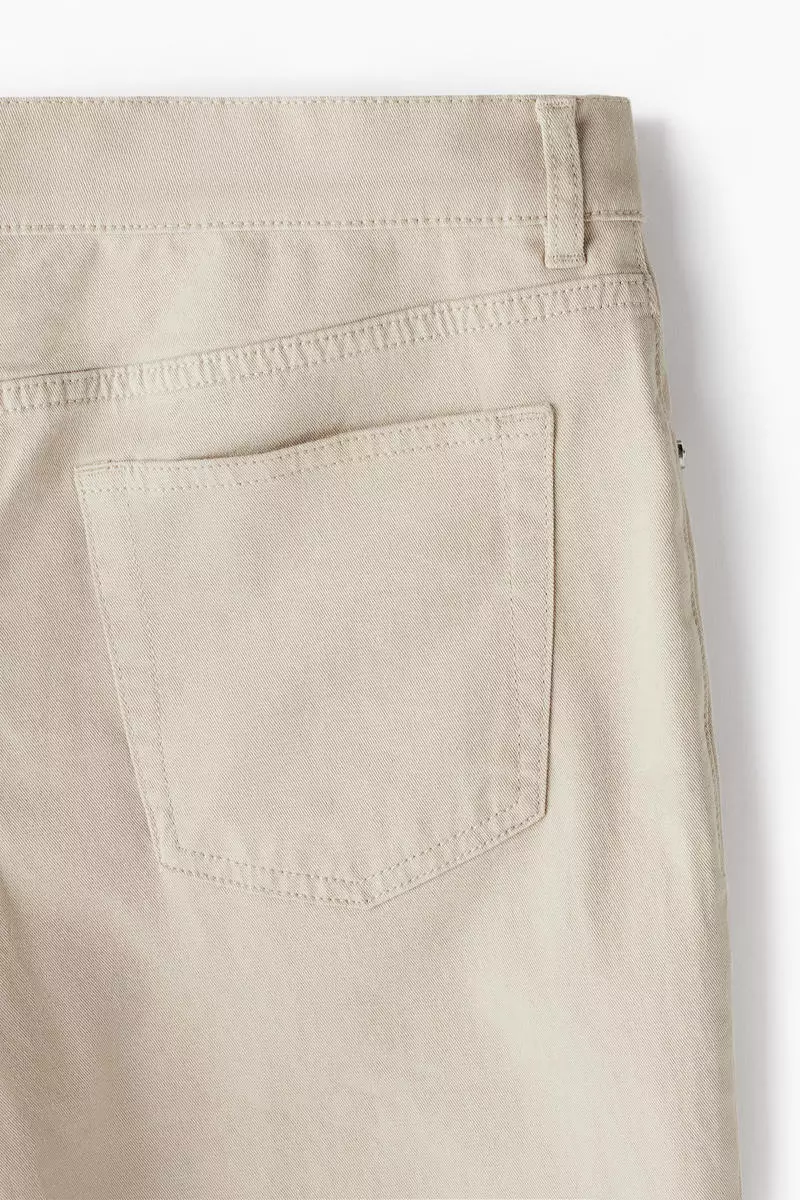 Slim Fit Cotton twill shorts