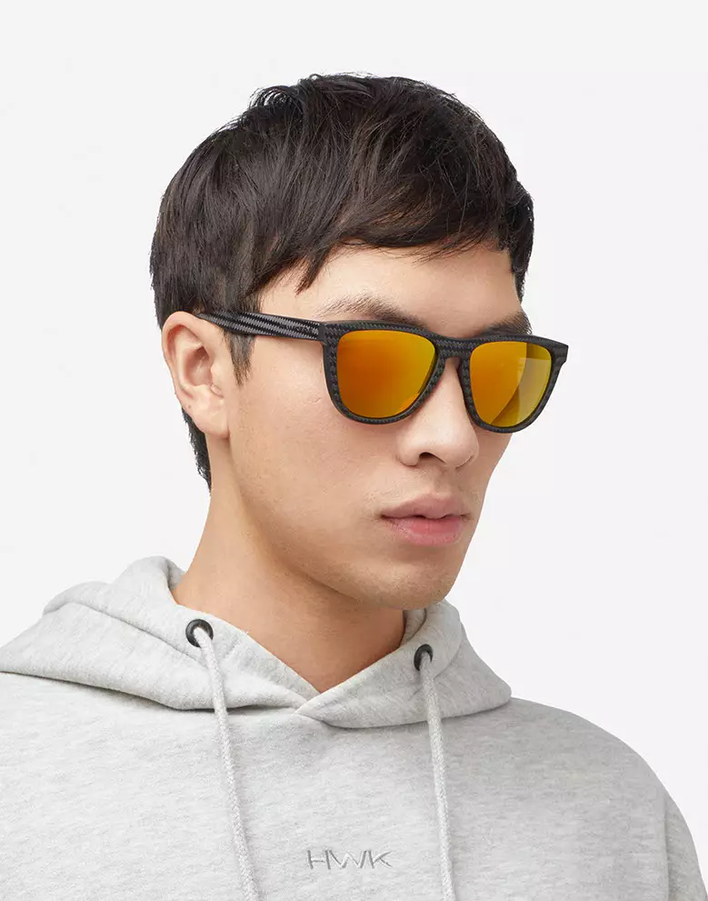 HAWKERS POLARIZED Daylight ONE CARBONO RAW. Sunglasses for Men and Women, Unisex. UV400 protection. Official product designed and made in Spain. HONR21NOTP