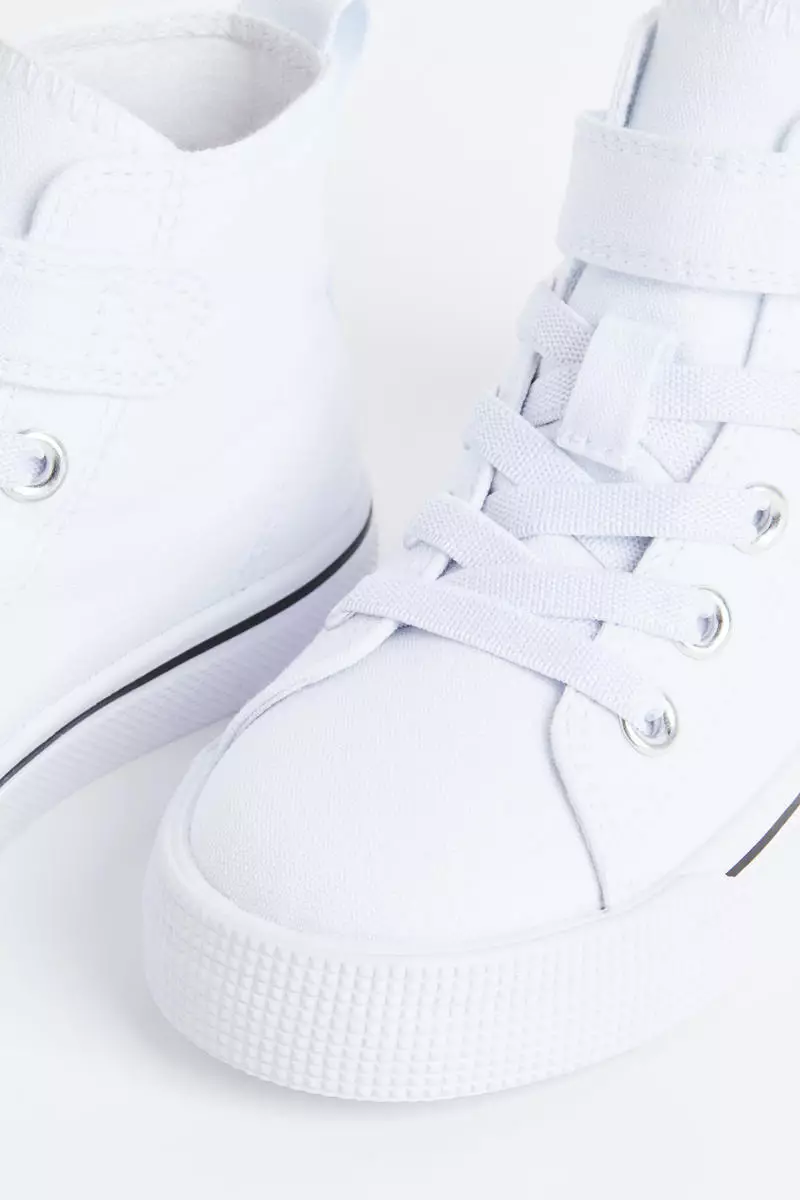 White trainers canvas clearance
