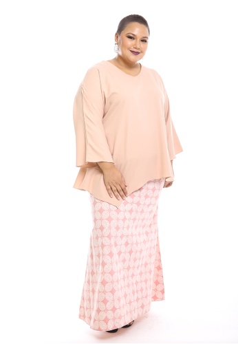 Seri Modern Kurung Batik from PLUMERIA in red and pink_1
