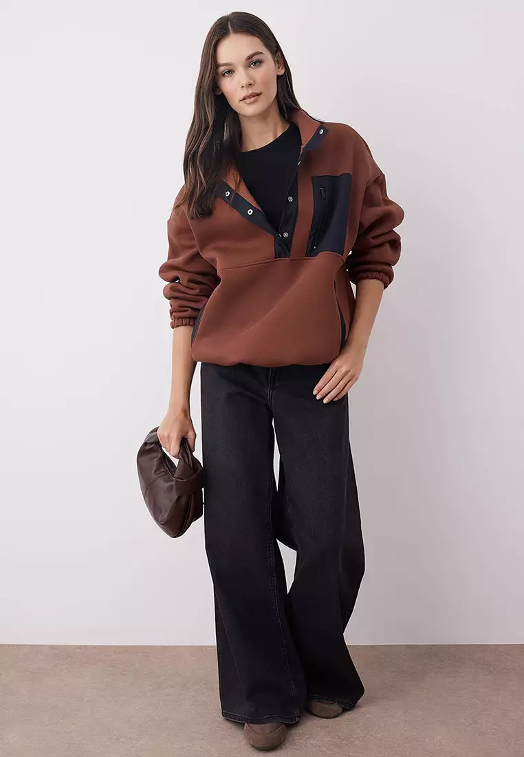 Brown Woven Garni Detailed Pocket Thick Polar Fleece Knitted Sweatshirt