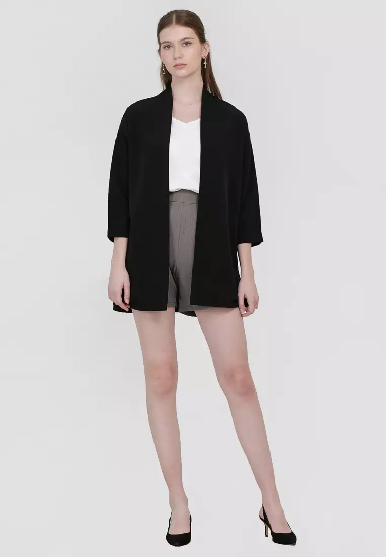 Blake Loose Outer in Black