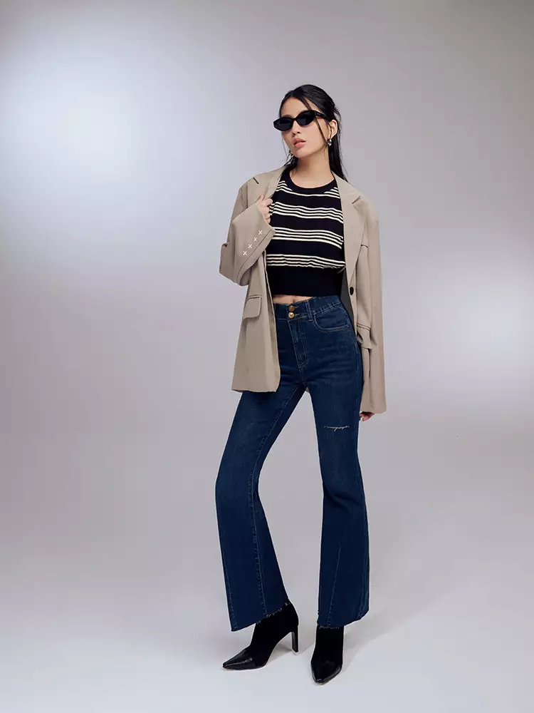 視覺細-5KG．腰鬆緊刷色小喇叭牛仔顯瘦褲《BA7595》