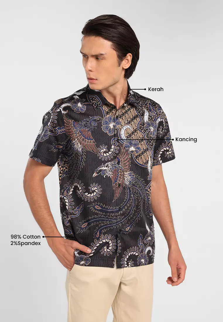 MANZONE - Kemeja Batik Lengan Pendek Pria Rayya Modern Fit - Black Warna Black