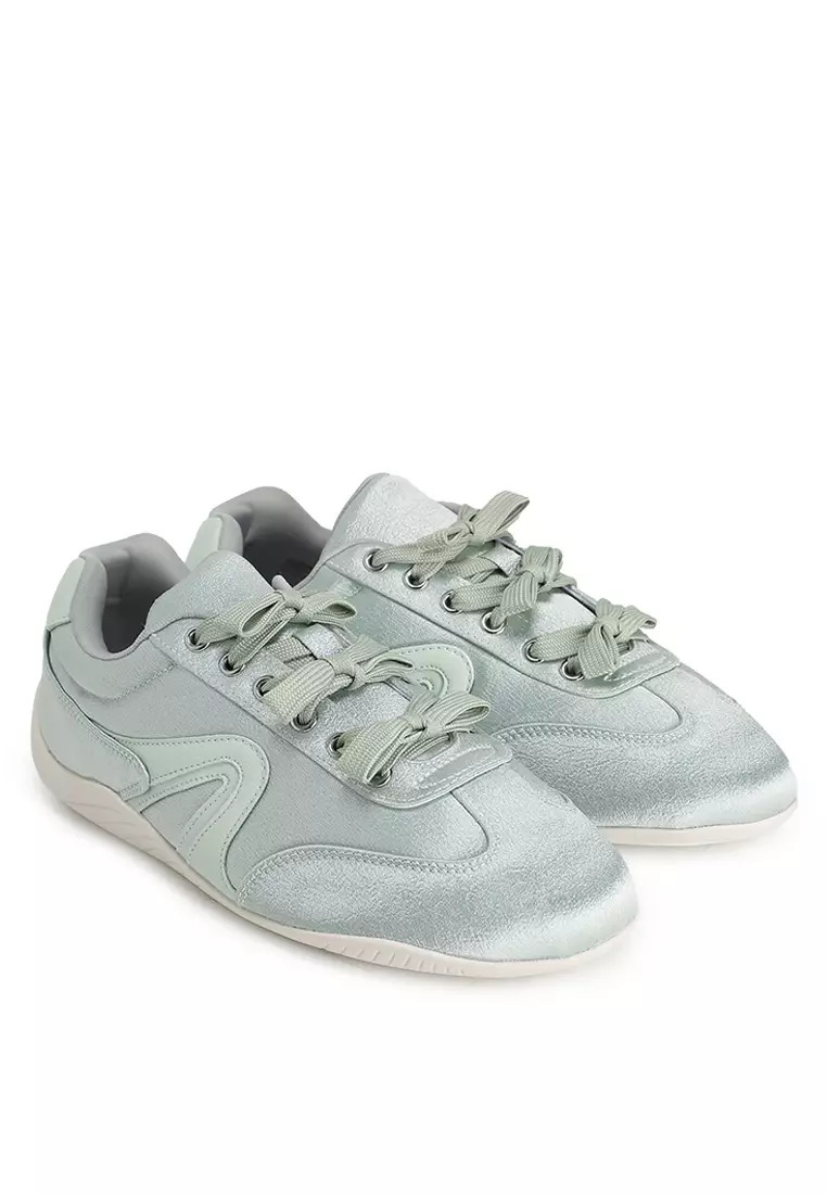 Maxie Sneakers