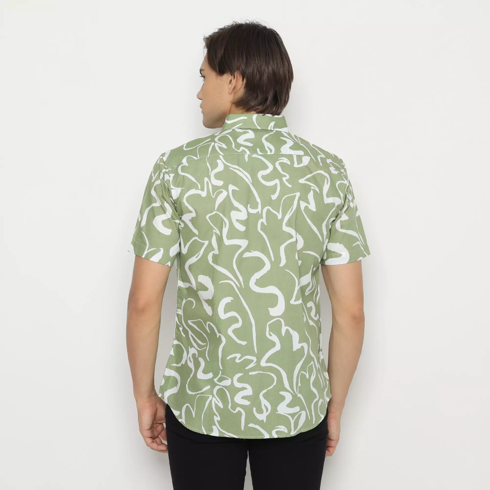 Platini Kemeja Motif Printing Pria Lengan Pendek Katun Hijau 73438