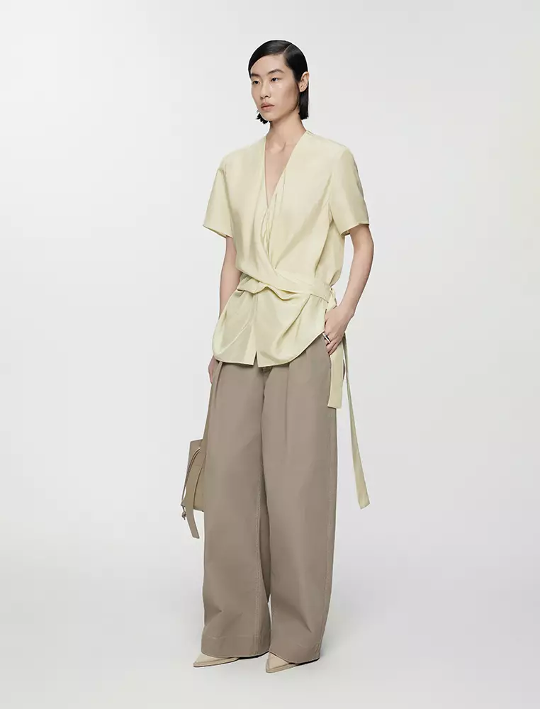 V-Neck Twist Knot Short Sleeve Shirt